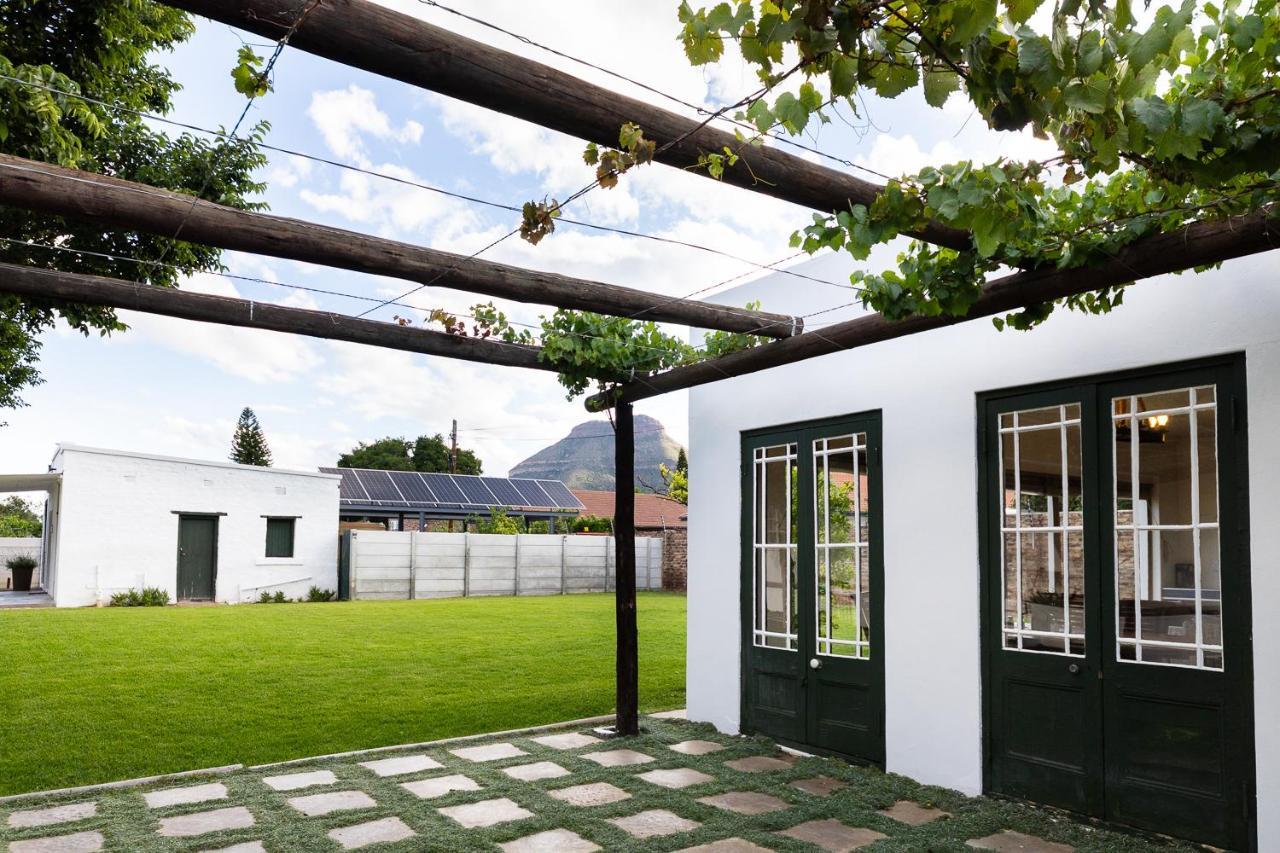 Victorian Square Guesthouse Graaff-Reinet 外观 照片
