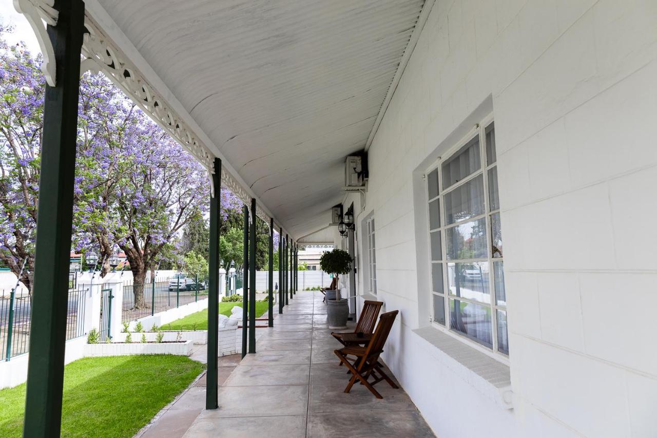 Victorian Square Guesthouse Graaff-Reinet 外观 照片