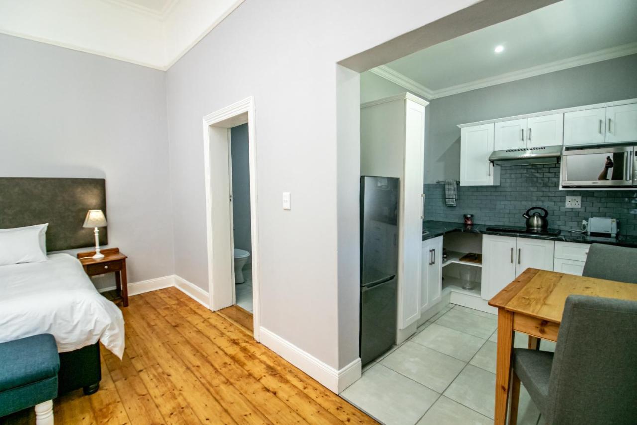 Victorian Square Guesthouse Graaff-Reinet 外观 照片