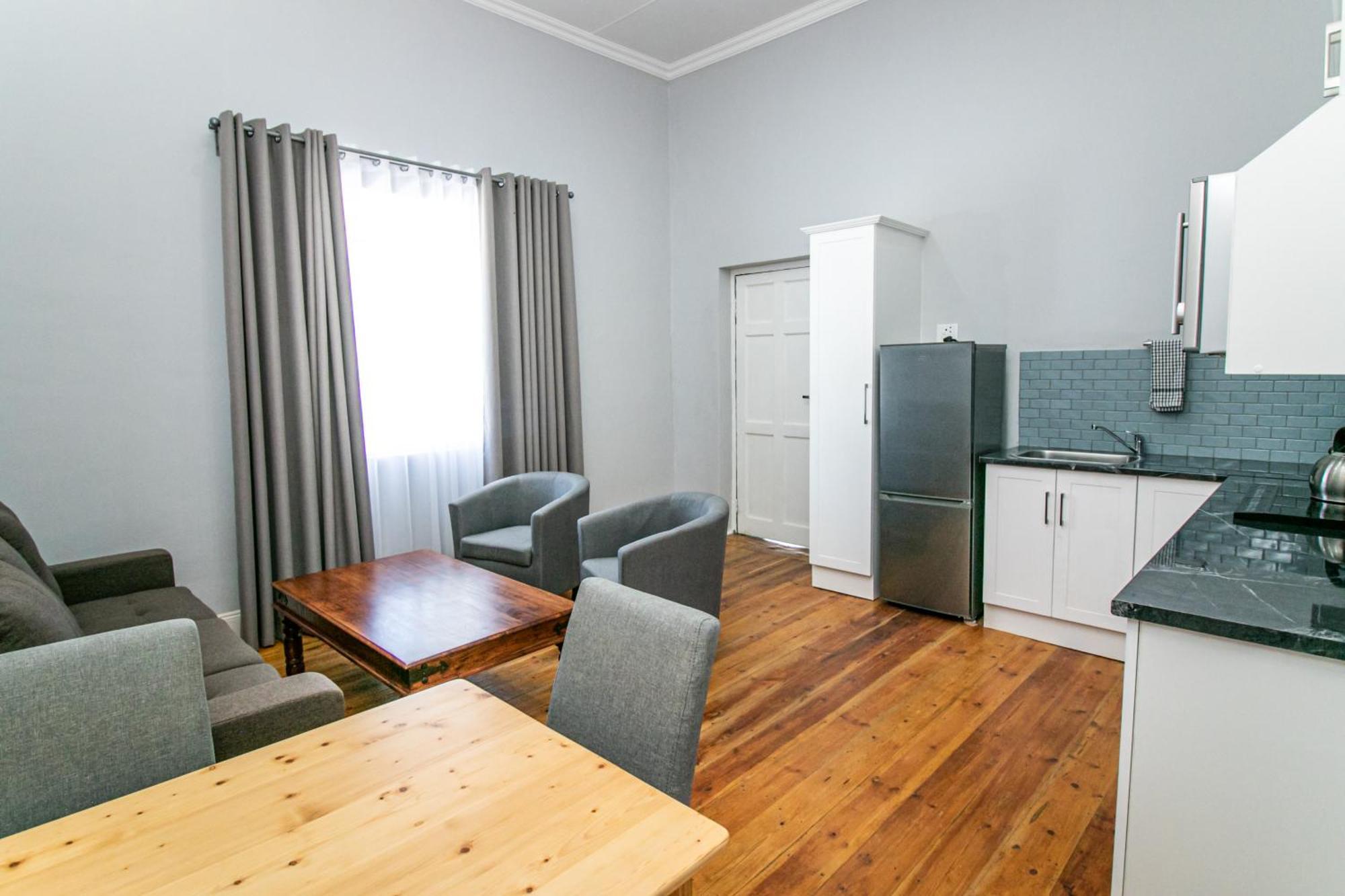 Victorian Square Guesthouse Graaff-Reinet 外观 照片