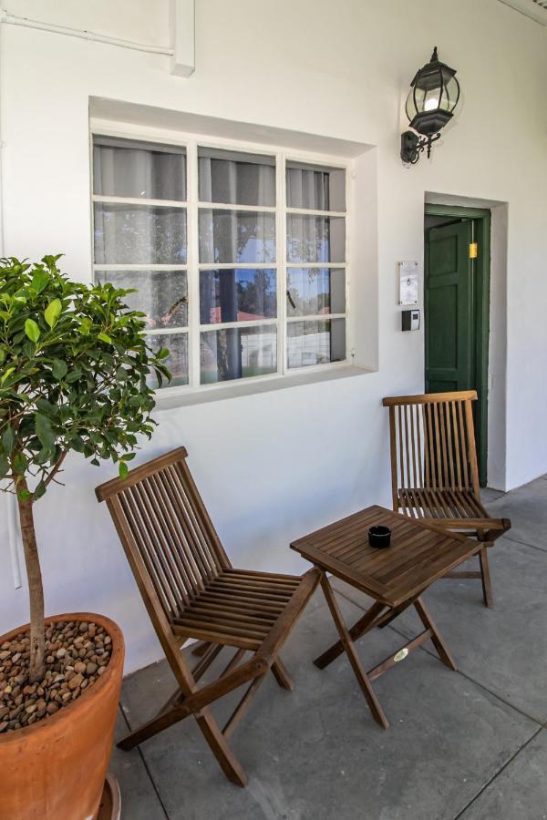 Victorian Square Guesthouse Graaff-Reinet 外观 照片