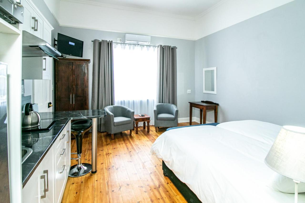 Victorian Square Guesthouse Graaff-Reinet 外观 照片