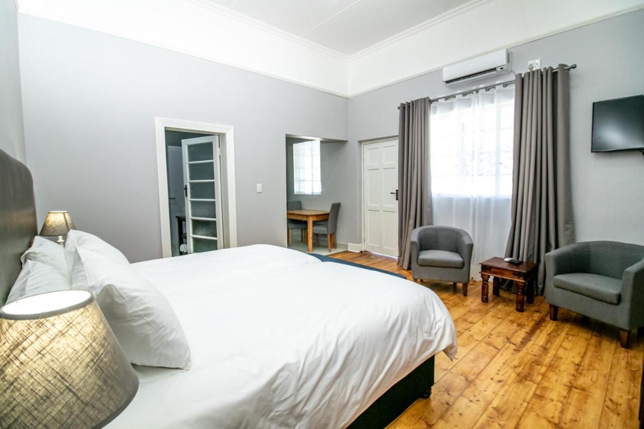 Victorian Square Guesthouse Graaff-Reinet 外观 照片