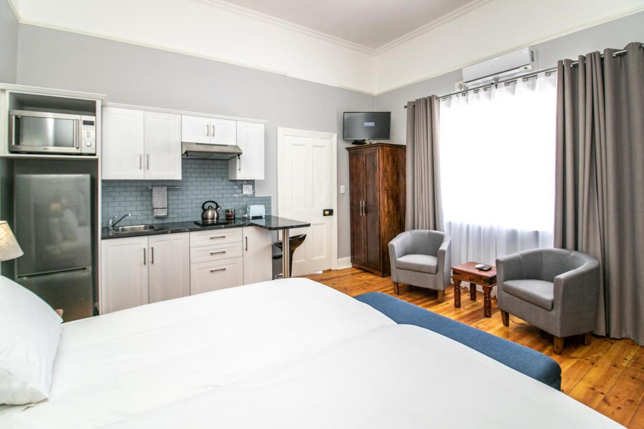 Victorian Square Guesthouse Graaff-Reinet 外观 照片