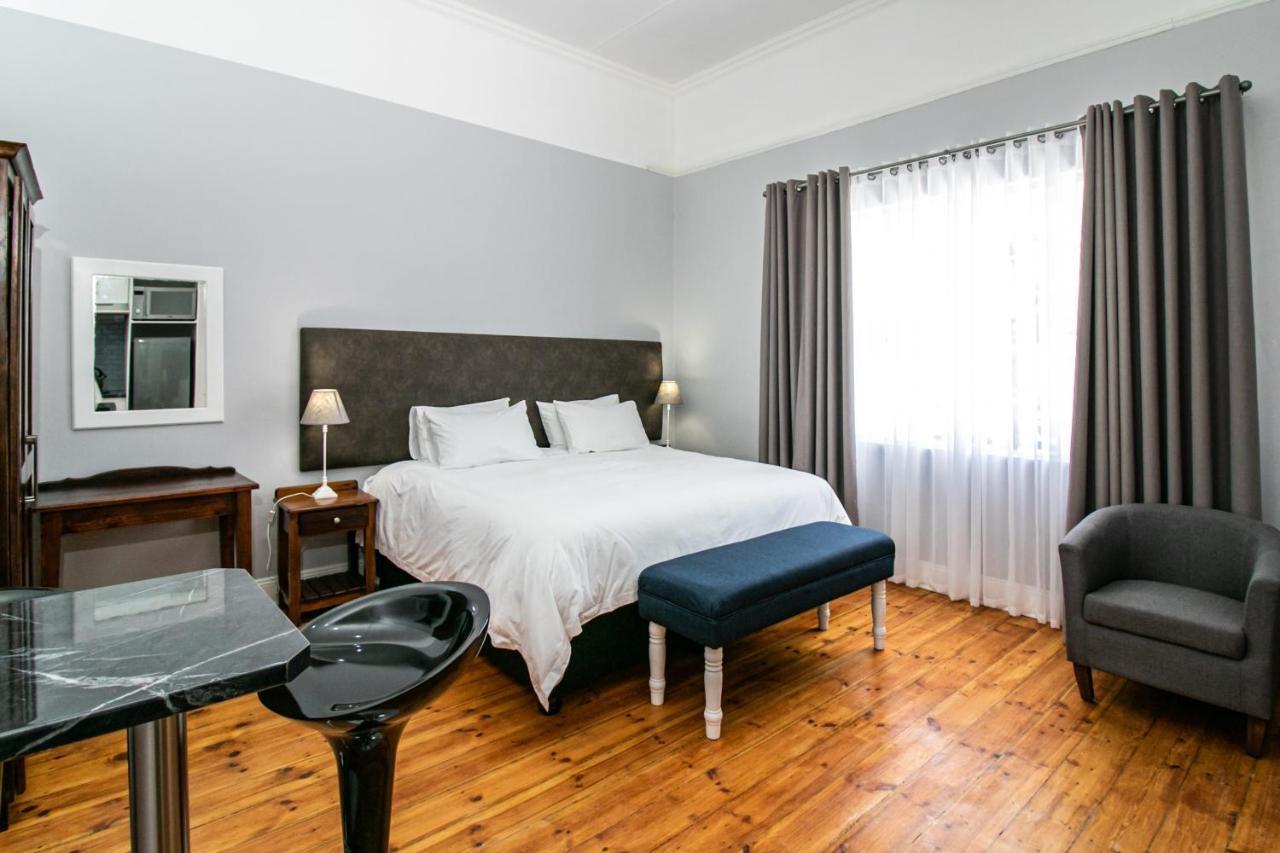 Victorian Square Guesthouse Graaff-Reinet 外观 照片