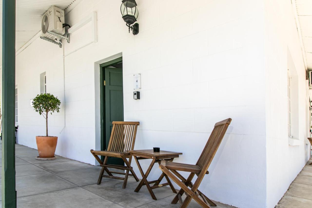 Victorian Square Guesthouse Graaff-Reinet 外观 照片
